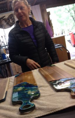 Ladies Embrace The Men'S Shed 5 Honor Denby Explains How To Stain Timber Cutting Boards